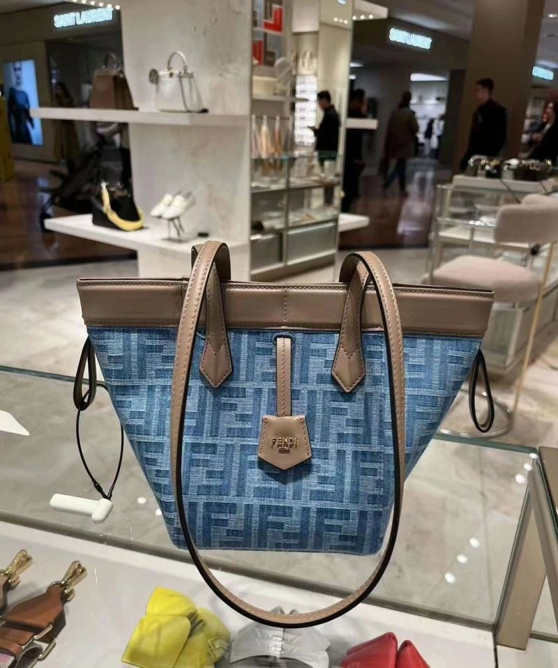 RelaxedFit Fendi Bucket Bags 58009