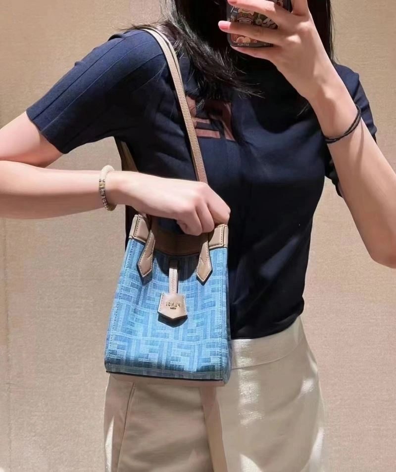 RelaxedFit Fendi Bucket Bags 58009