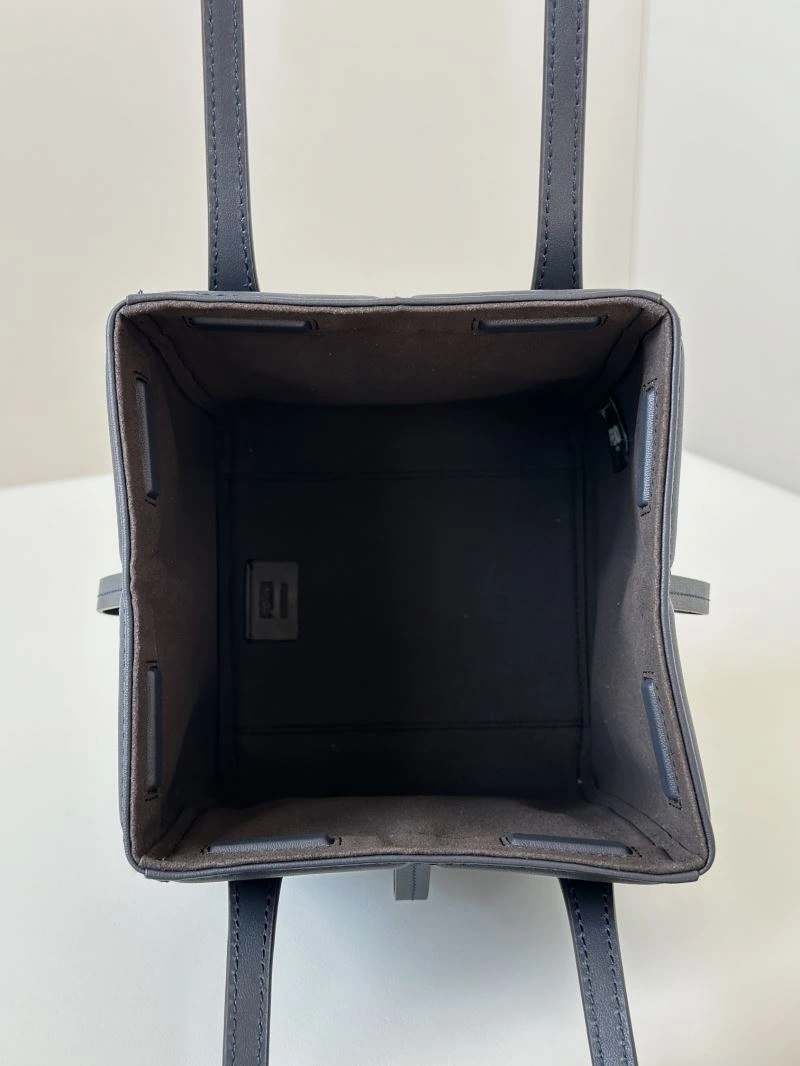 Popular Fendi Bucket Bags 57980