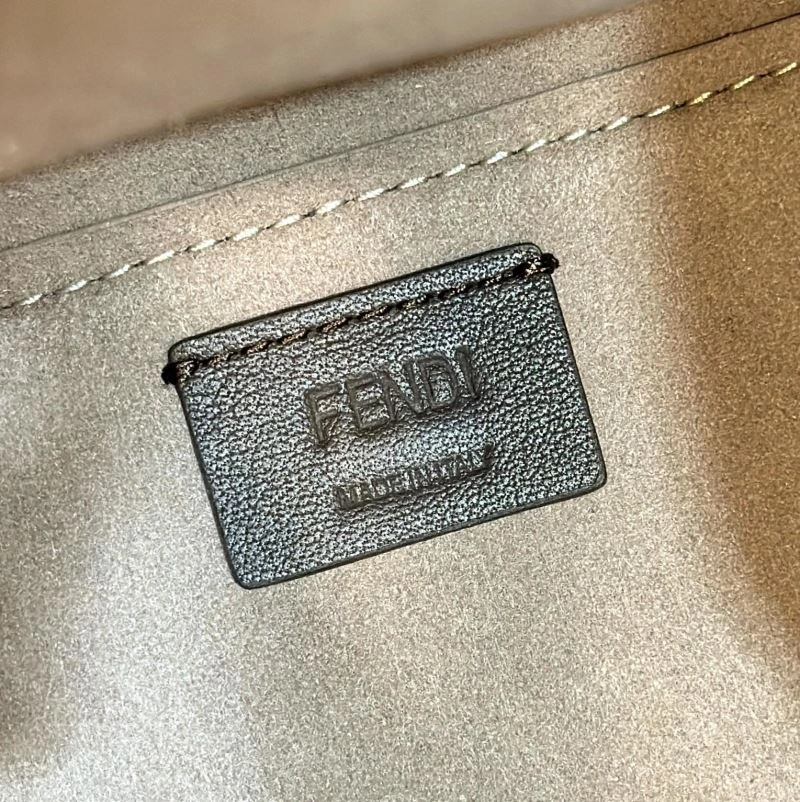 Fendi Bucket Bags Vibrant 57976