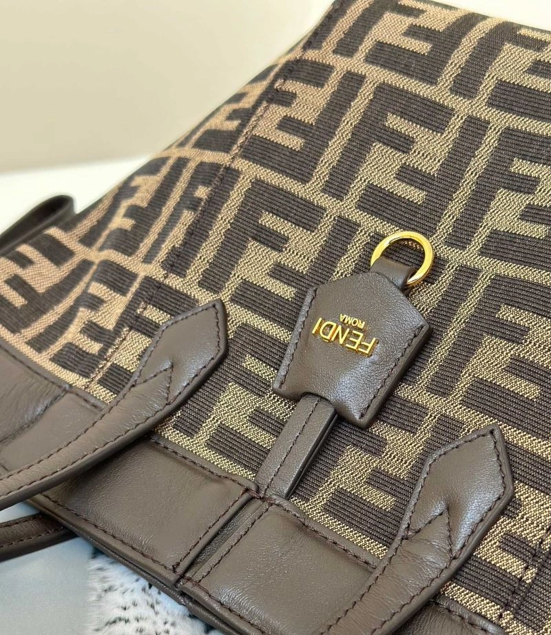 Sporty Fendi Bucket Bags 57966