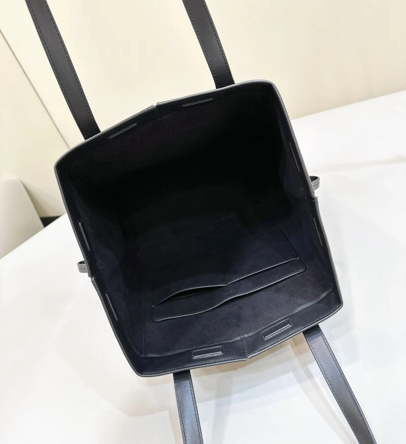 Fendi Bucket Bags WellDesigned 57961