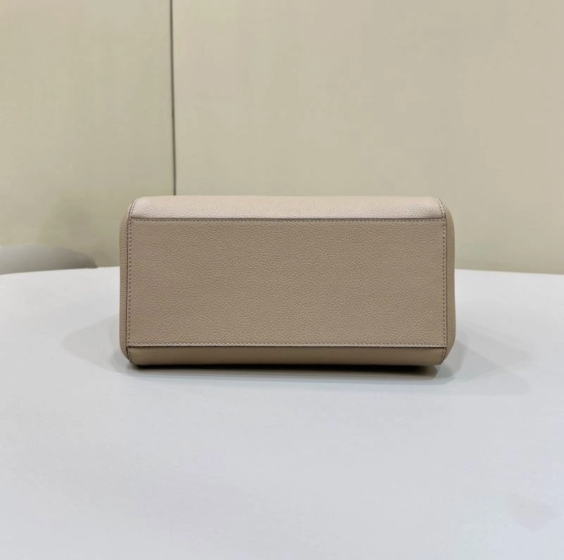 Elegant Fendi Bucket Bags 57960