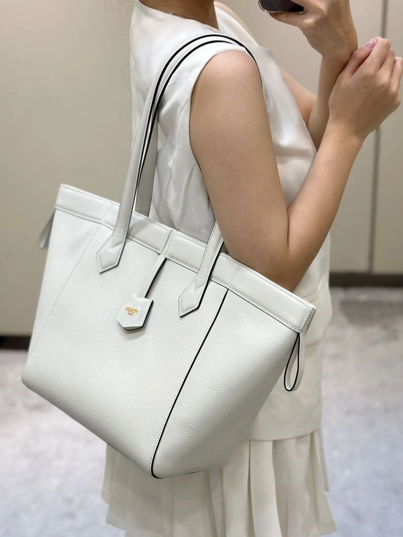 Fendi Bucket Bags Bright 57989