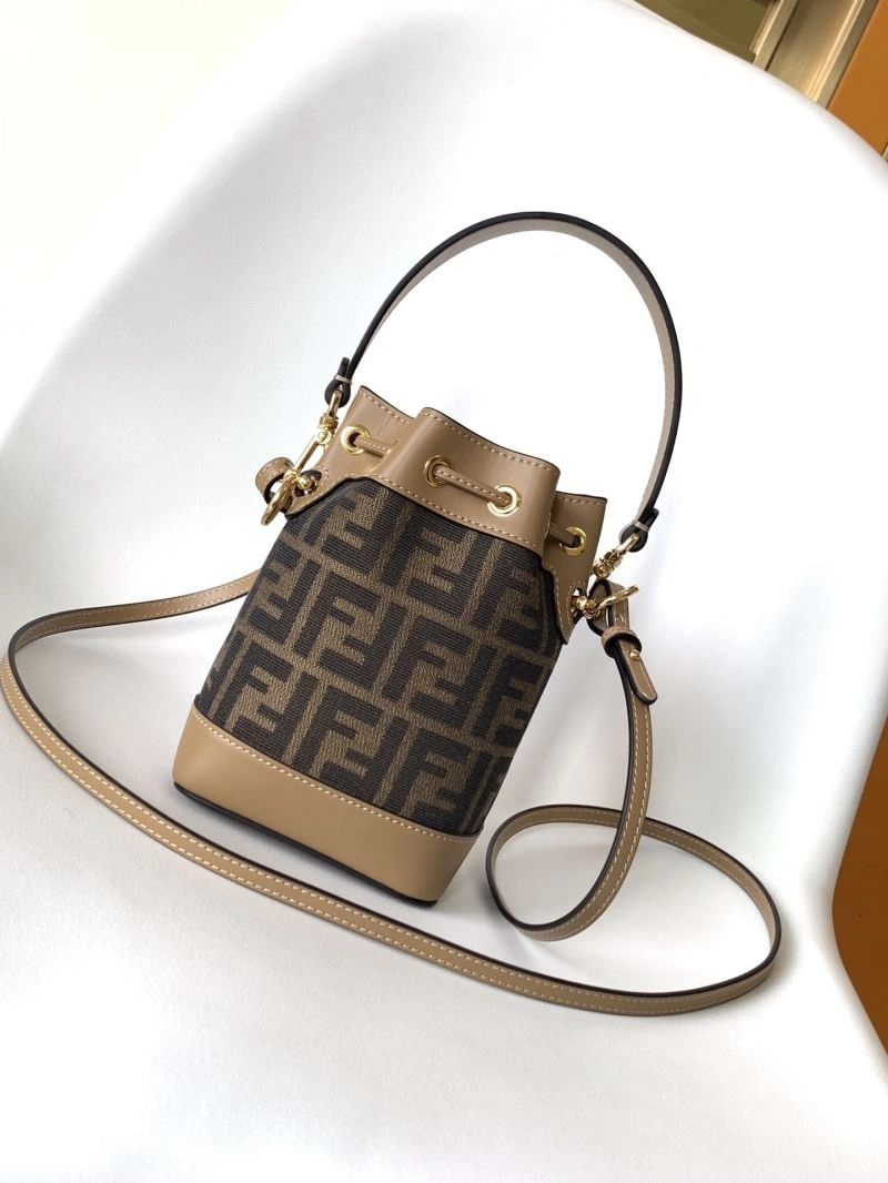Lightweight Fendi Bucket Bags 57968