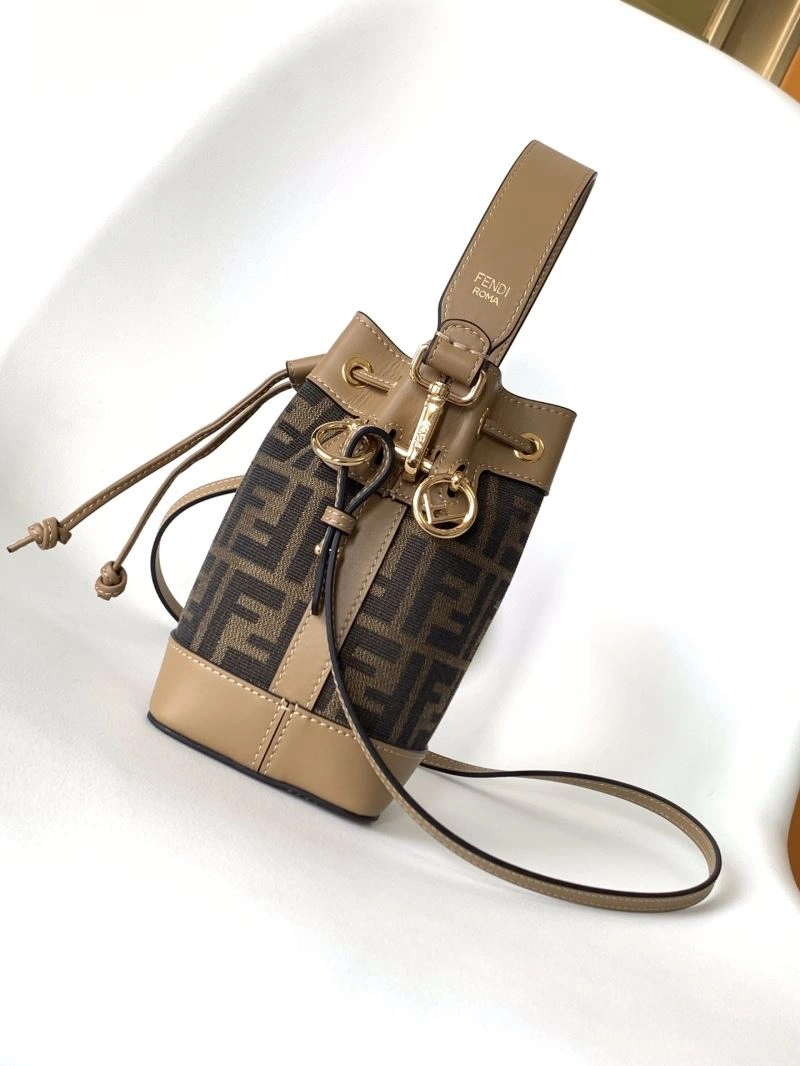 Lightweight Fendi Bucket Bags 57968