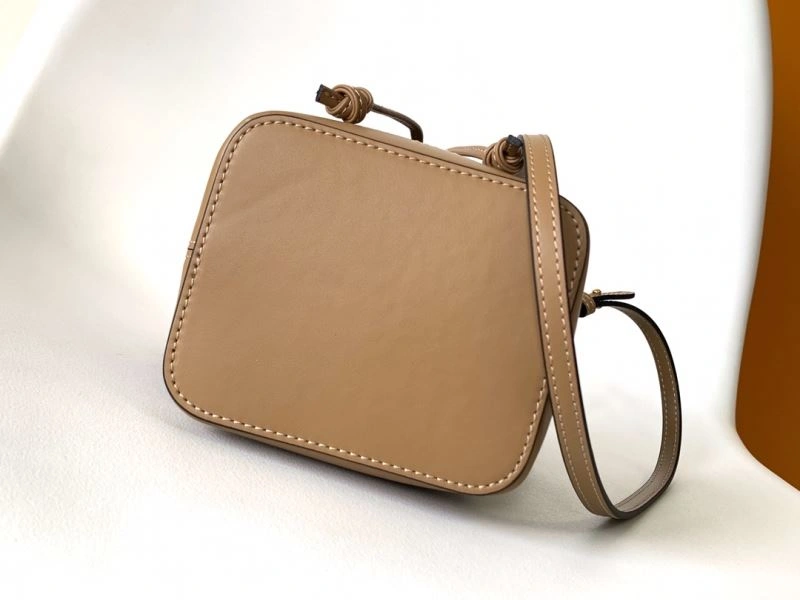 Lightweight Fendi Bucket Bags 57968