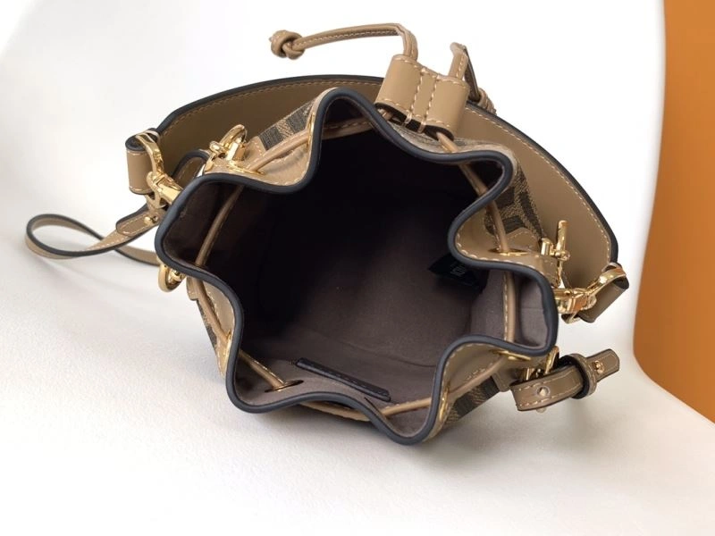 Lightweight Fendi Bucket Bags 57968