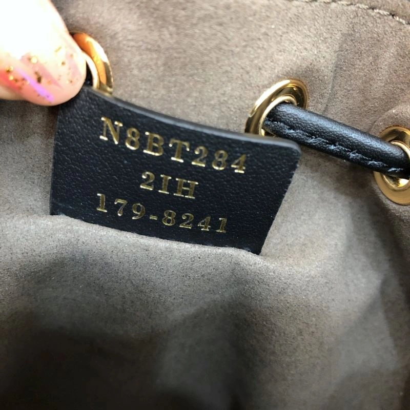Fendi Bucket Bags Versatile 57952