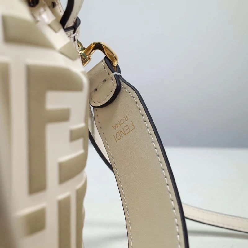 Snug Fendi Bucket Bags 59414