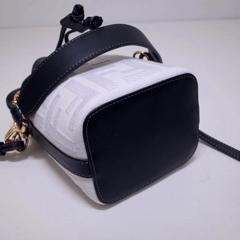Fendi Bucket Bags Attractive 59397