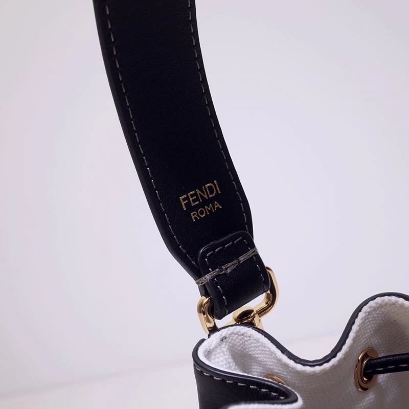 Fendi Bucket Bags Attractive 59397