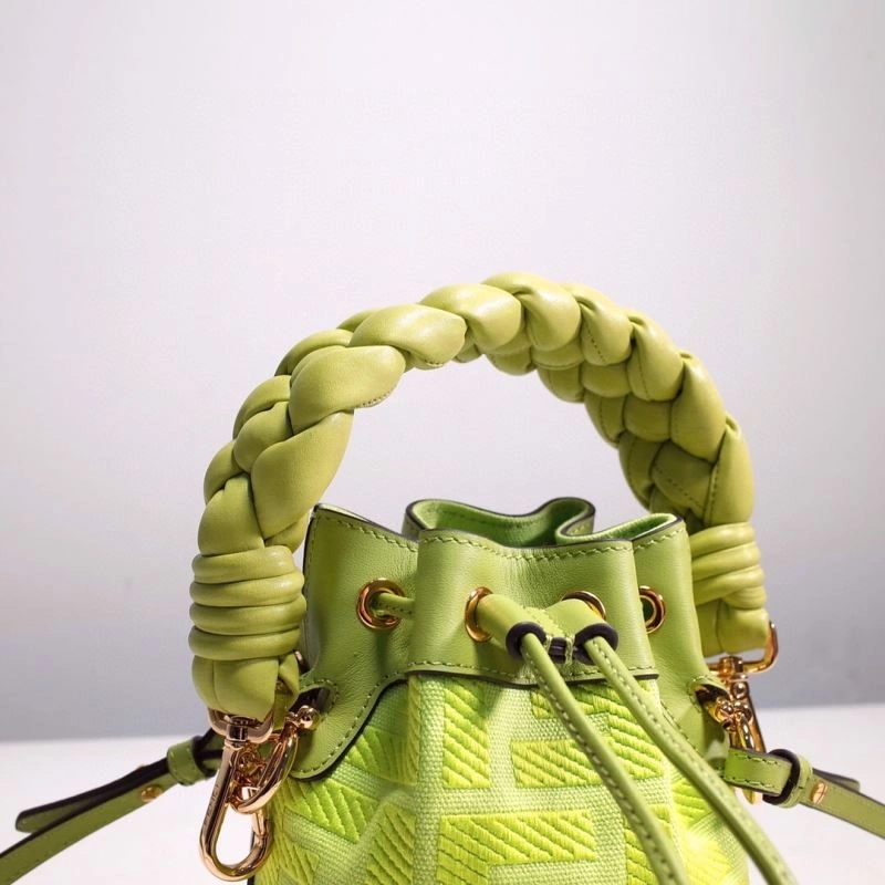 Minimalist Fendi Bucket Bags 59428