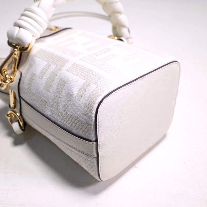 Fendi Bucket Bags Packable 59450