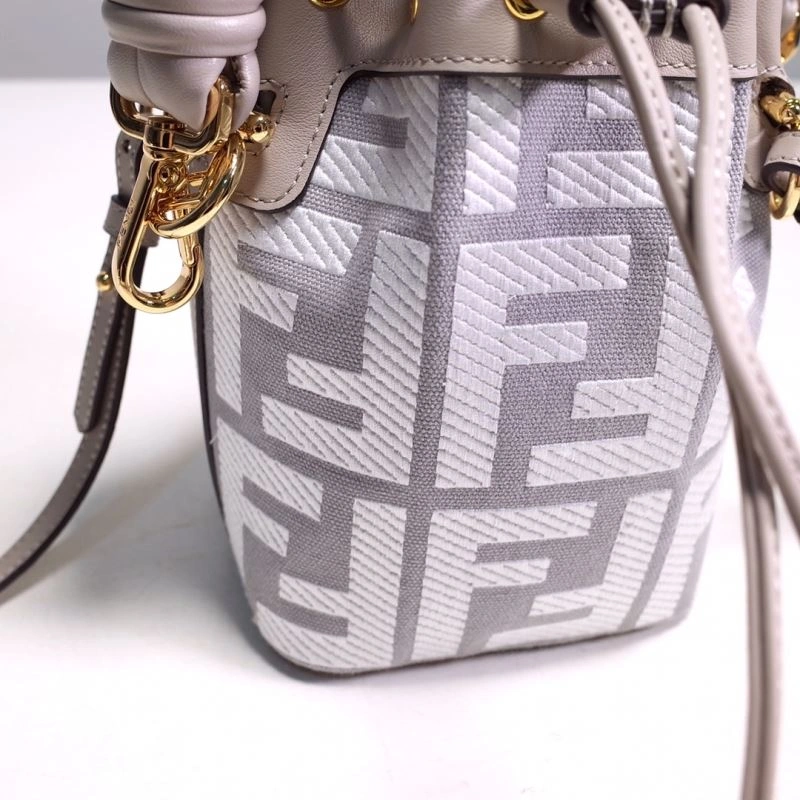 Fendi Bucket Bags UrbanStyle 59402