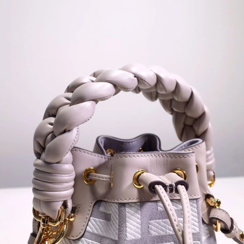 Fendi Bucket Bags UrbanStyle 59402