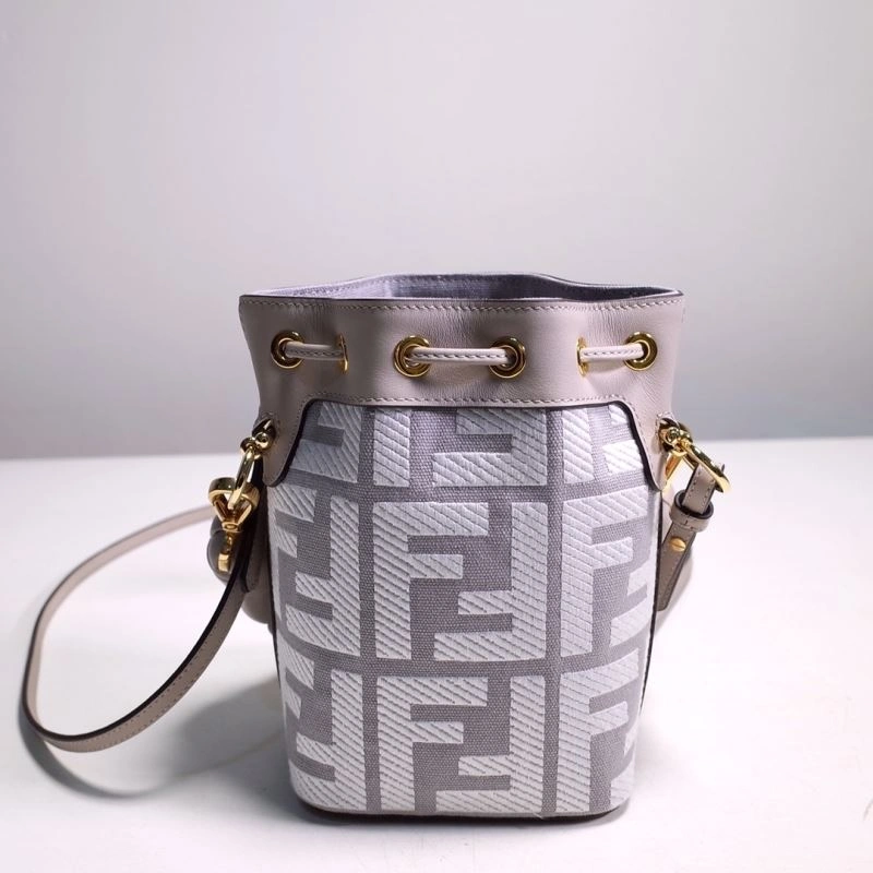 Fendi Bucket Bags UrbanStyle 59402