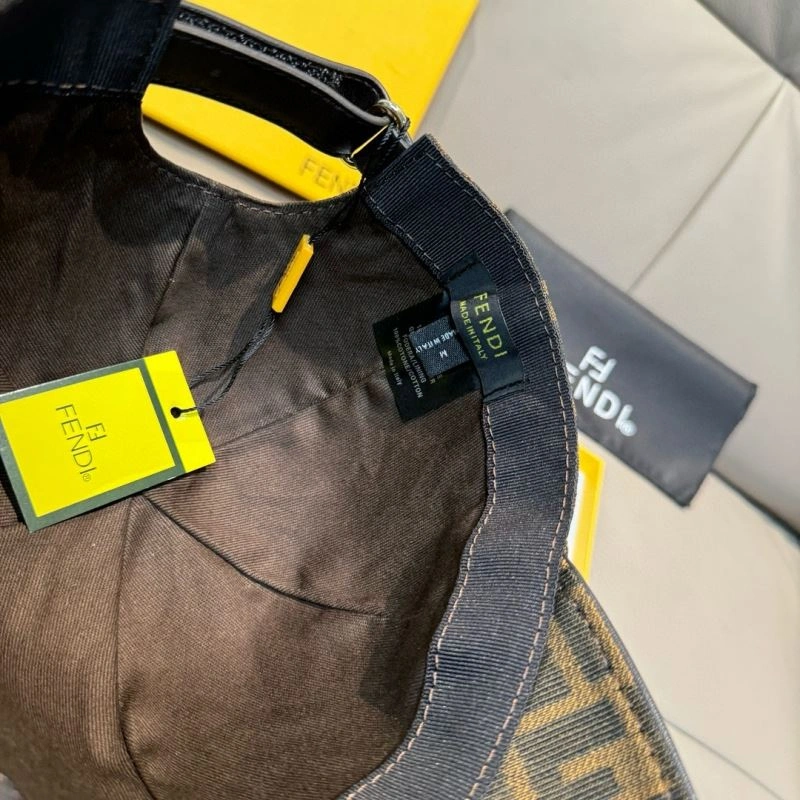 Fendi Caps Stretchable 261421