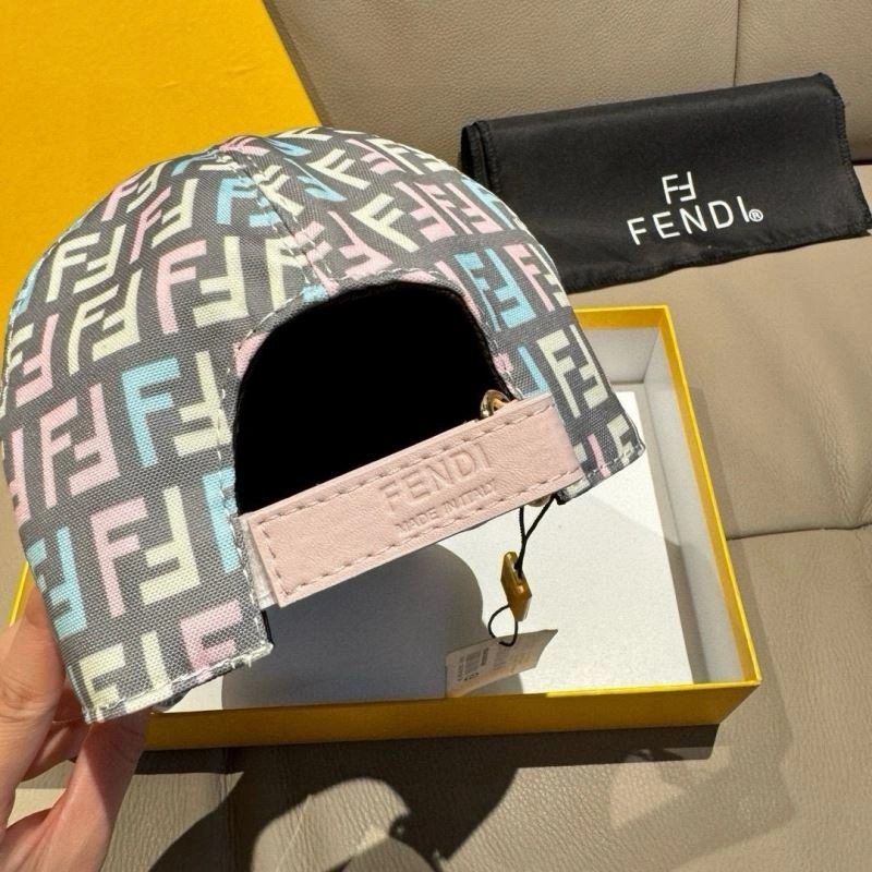 Fendi Caps Comfortable 261424