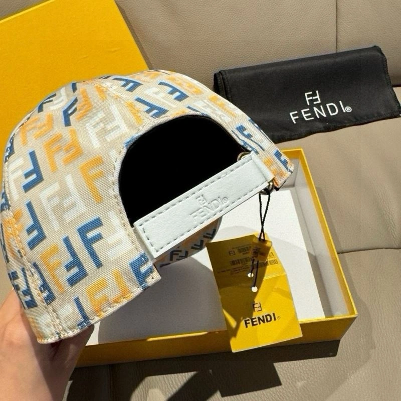 Fendi Caps Chic 261410