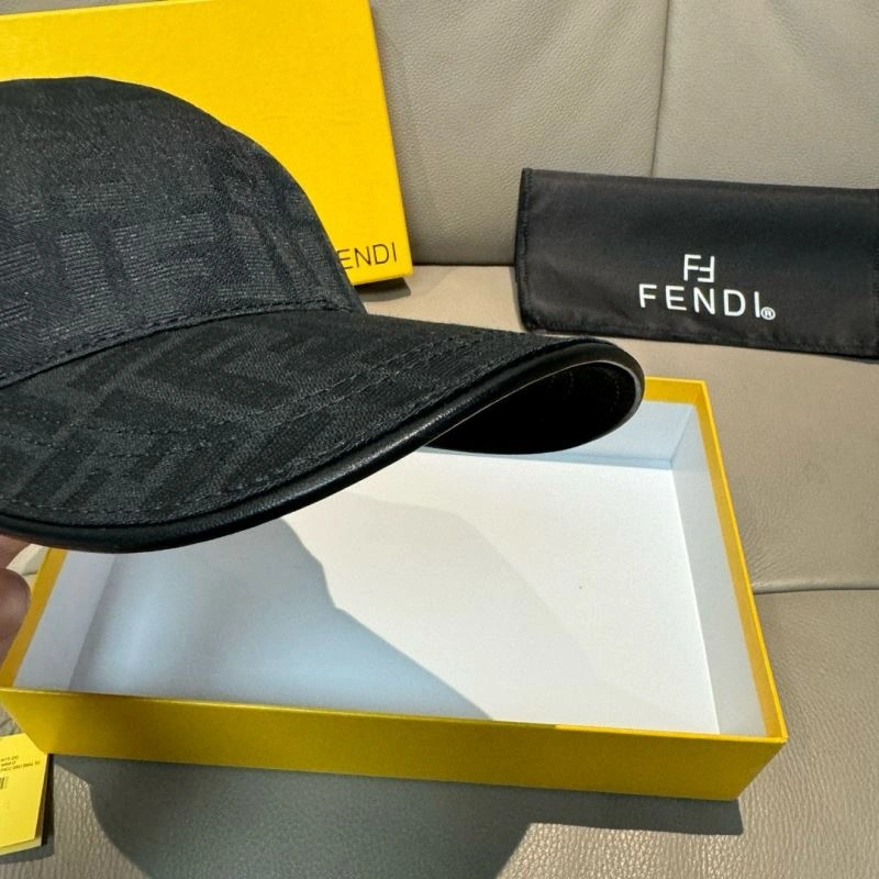 Comfortable Fendi Caps 261426