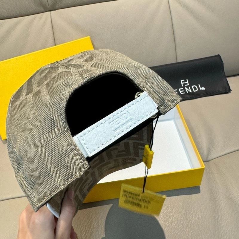 Fendi Caps ZipUp 261408