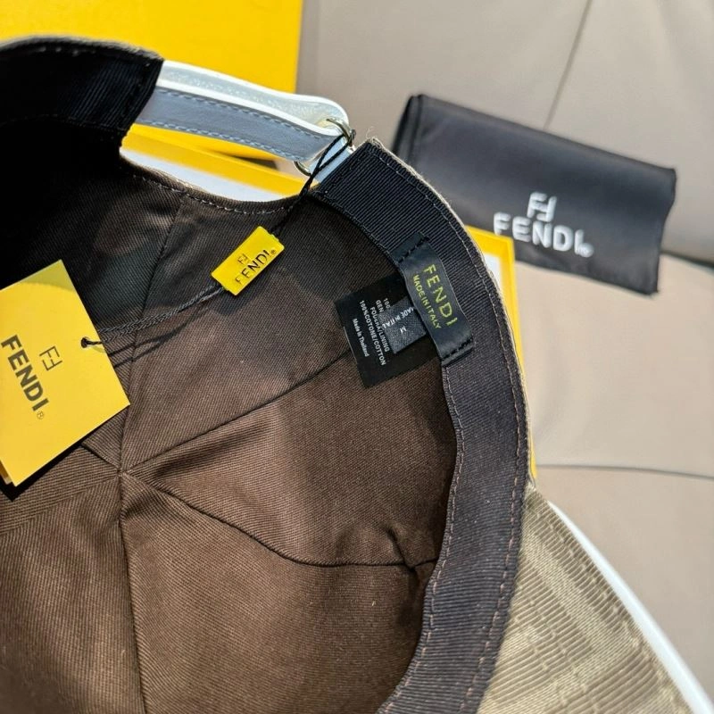 Fendi Caps ZipUp 261408