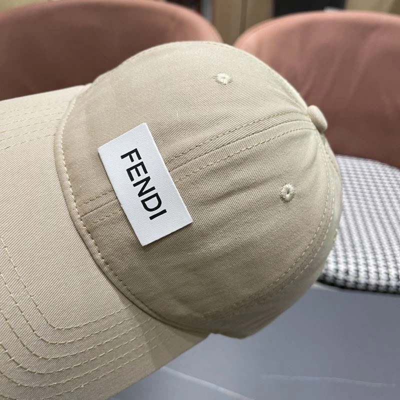 Fendi Caps Sleek 258992