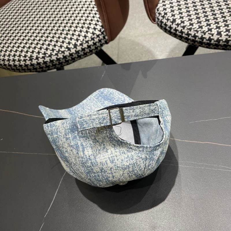 Contemporary Fendi Caps 258979