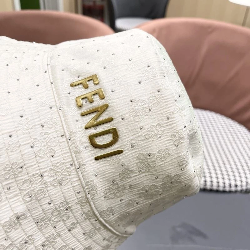 Packable Fendi Caps 258967