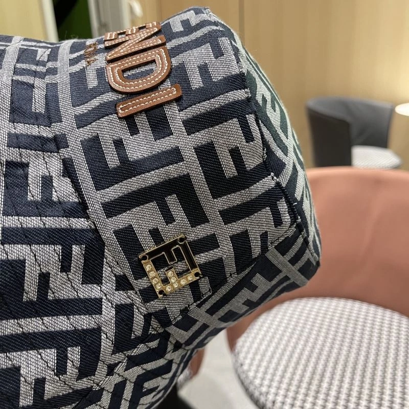 Original Fendi Caps 258971