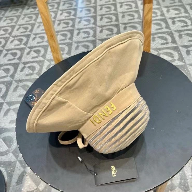 ModernLook Fendi Caps 258962