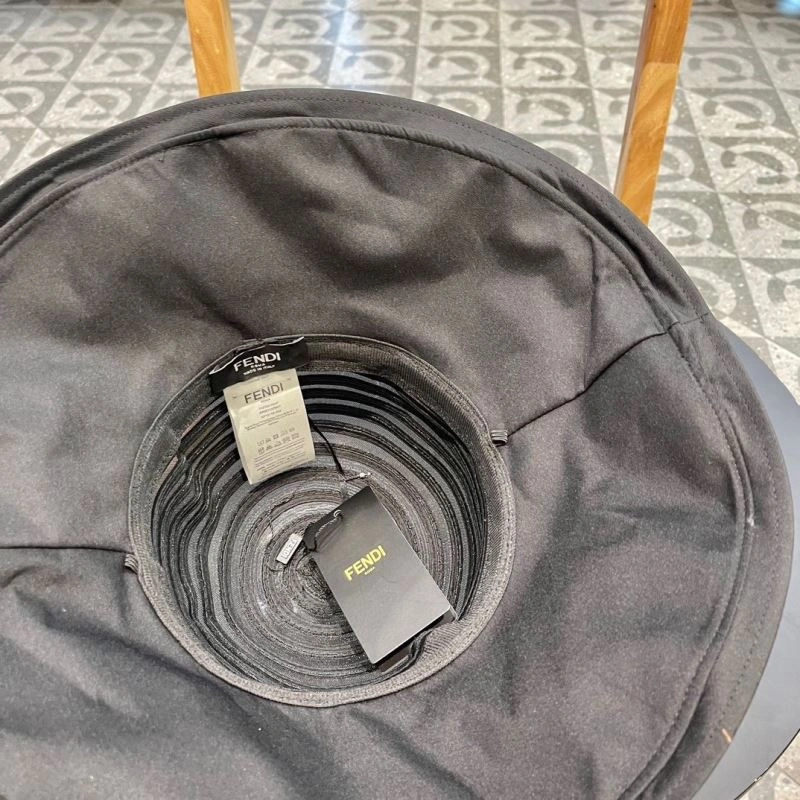 Fendi Caps WellDesigned 258969