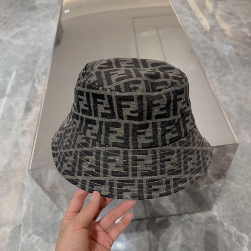 Fendi Caps EasyMatch 258958