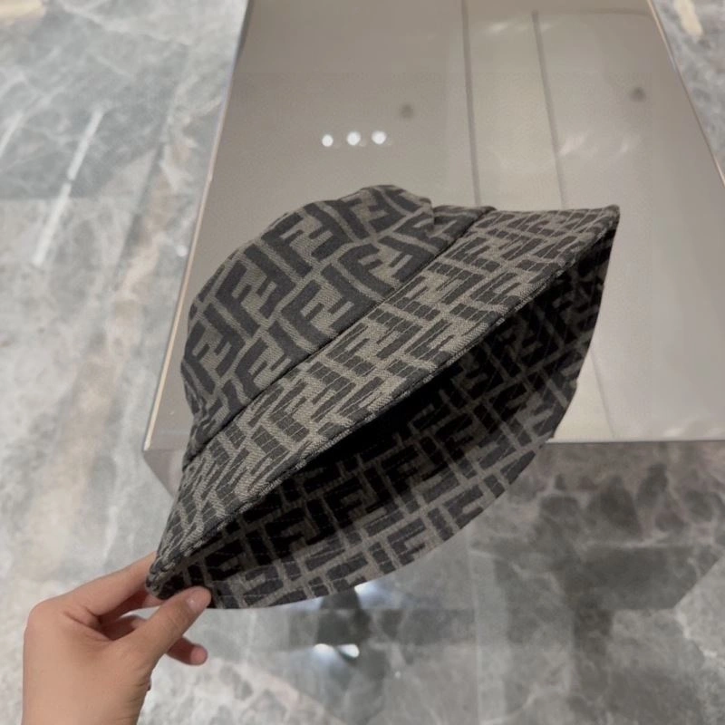 Fendi Caps EasyMatch 258958