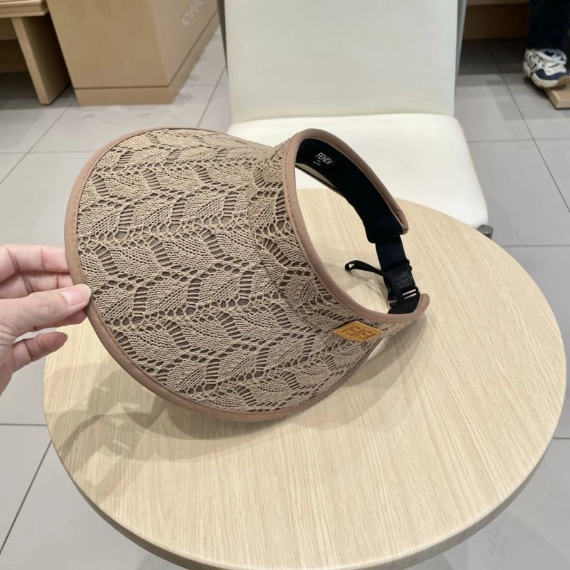 Cozy Fendi Caps 258914