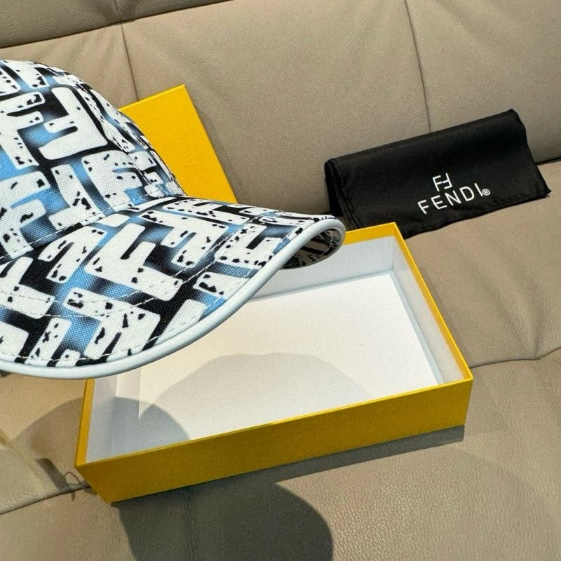 Fendi Caps Comfortable 258932