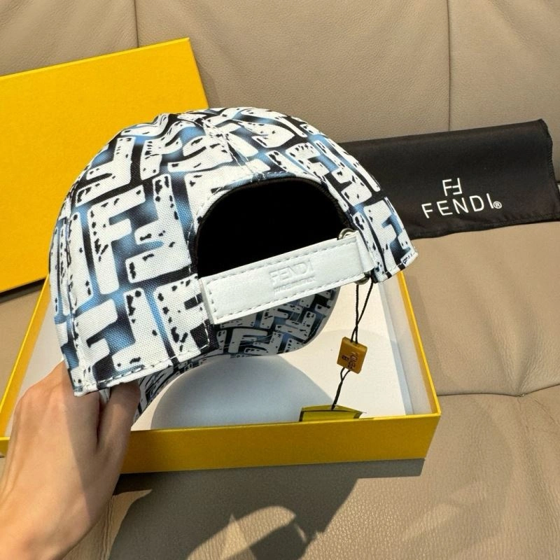 Fendi Caps Comfortable 258932