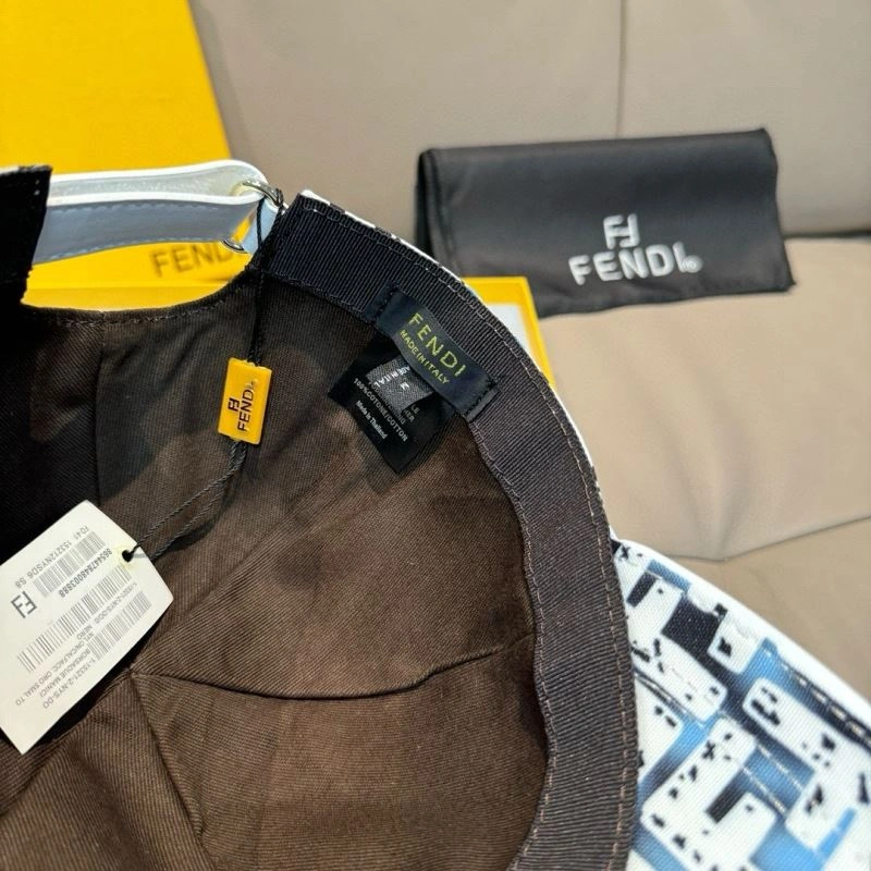 Fendi Caps Comfortable 258932