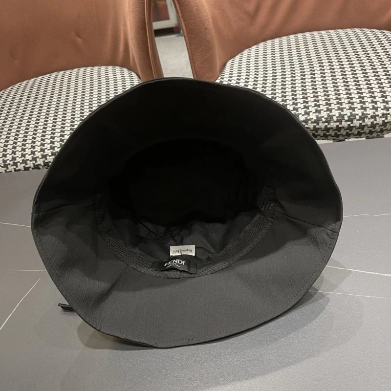 Colorful Fendi Caps 258917