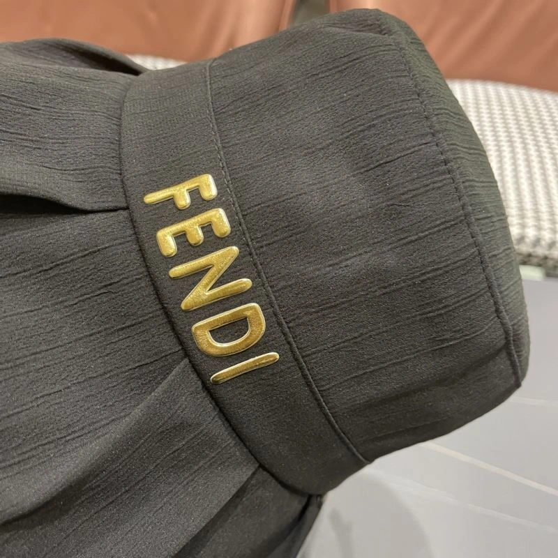 Colorful Fendi Caps 258917