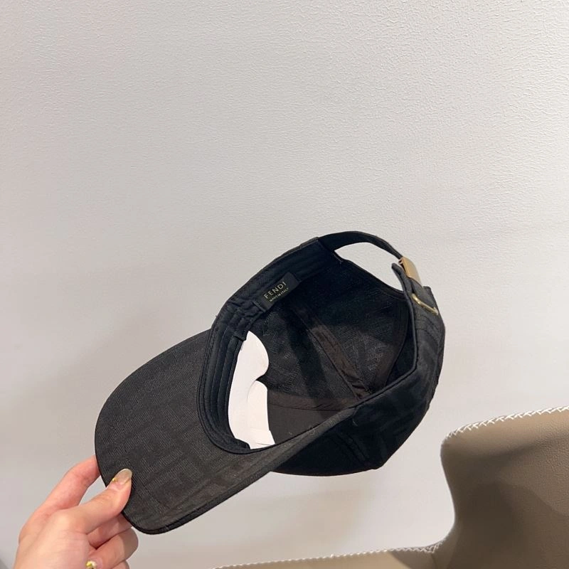 Chic Fendi Caps 258927