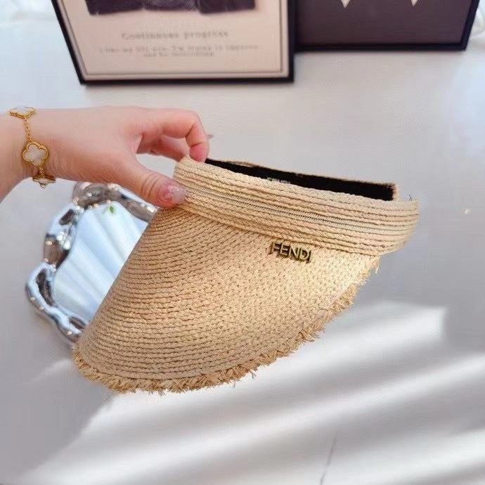 OnTrend Fendi Caps 262106