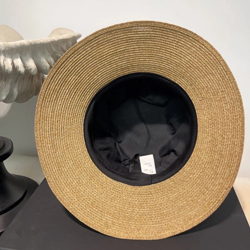 Versatile Fendi Caps 262091