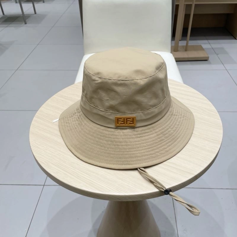 Compact Fendi Caps 262080