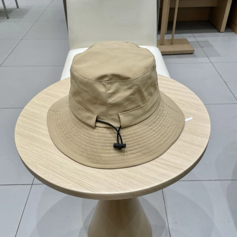 Compact Fendi Caps 262080