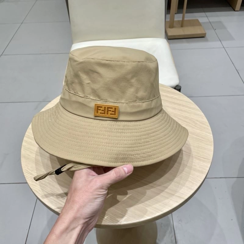 Compact Fendi Caps 262080