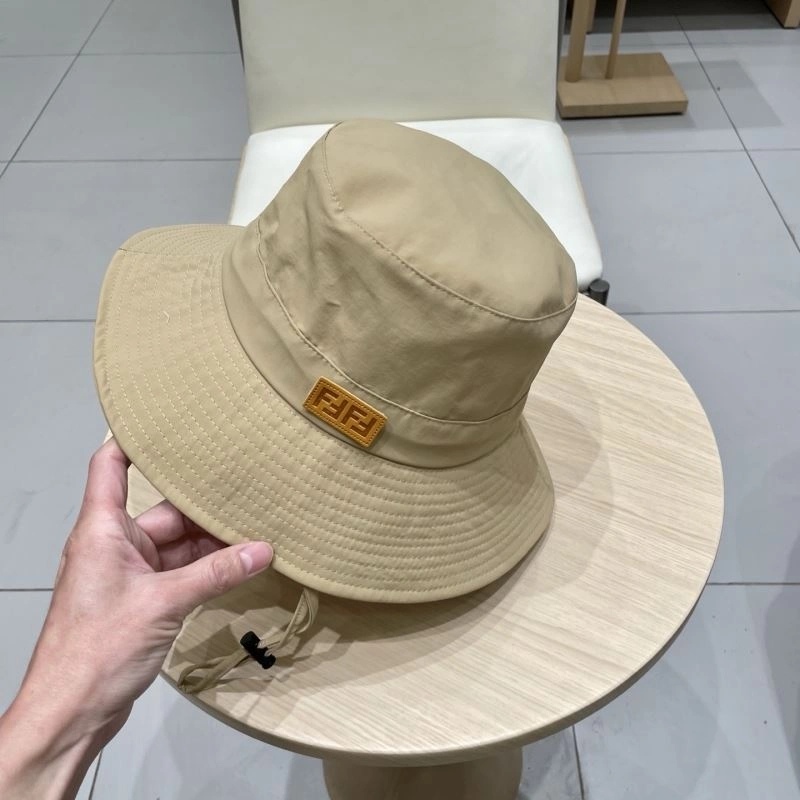 Compact Fendi Caps 262080