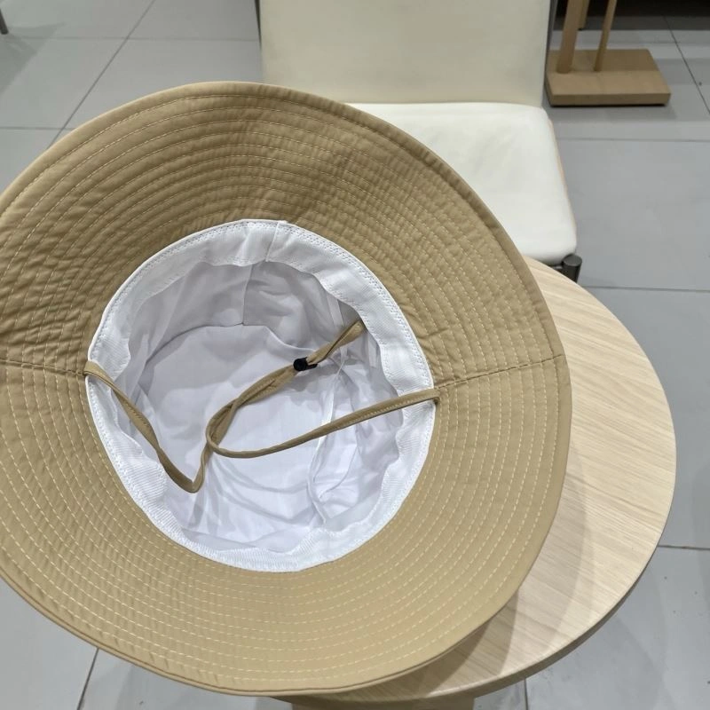 Compact Fendi Caps 262080