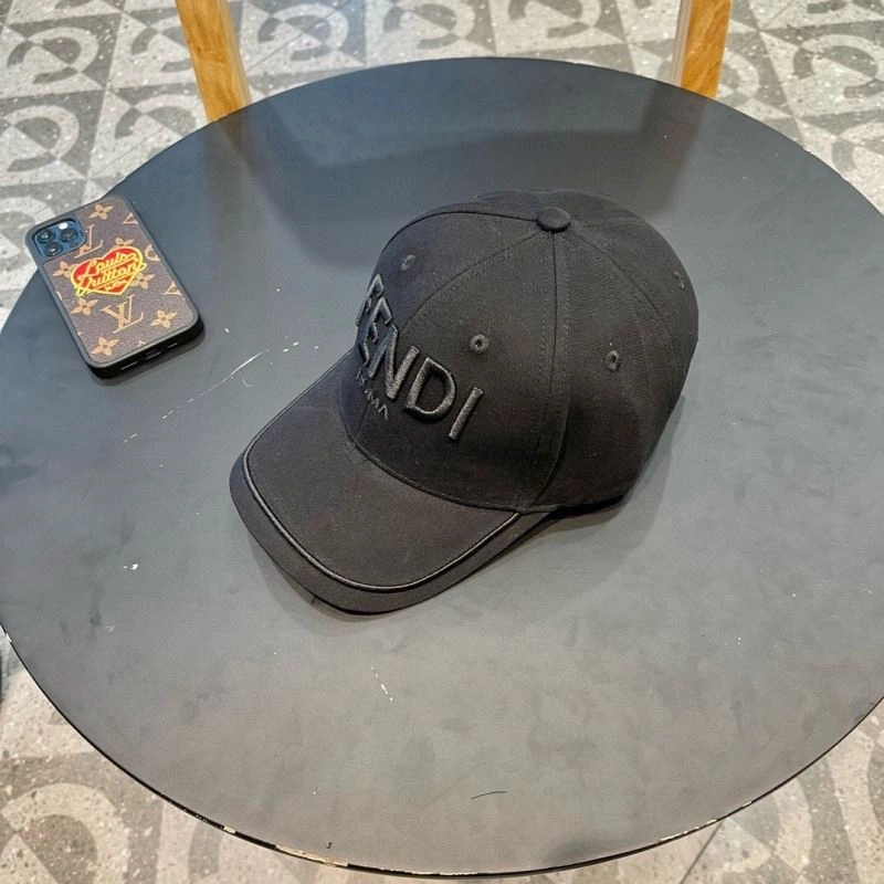 Seasonal Fendi Caps 262081